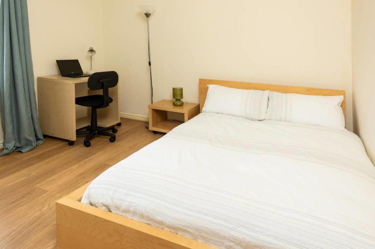 Guestready - Top Floor Apt 2Min Walk To O2 Apollo Manchester Ngoại thất bức ảnh